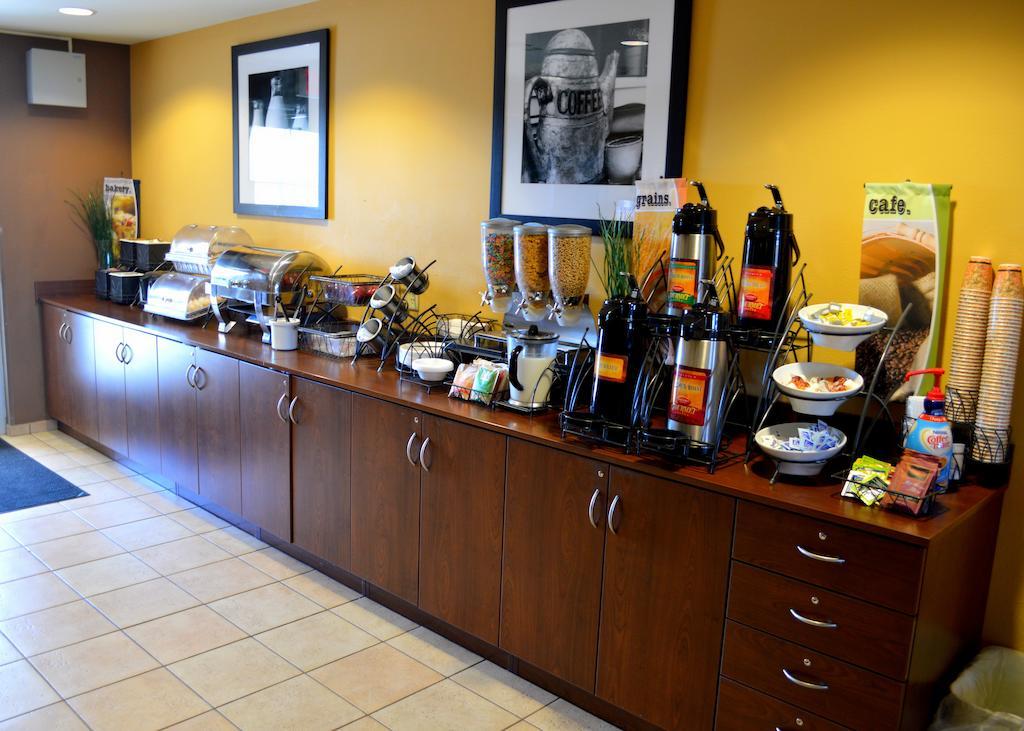 Microtel Inn And Suites By Wyndham Rawlins Exteriör bild