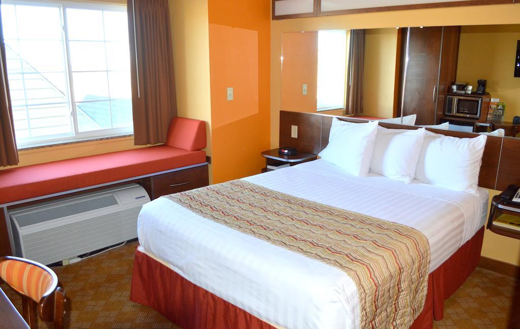 Microtel Inn And Suites By Wyndham Rawlins Exteriör bild